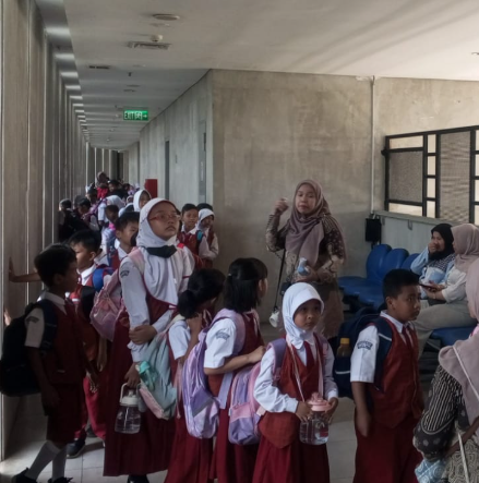 Wisat Literasi SD Ut. Kayu Selatan 18